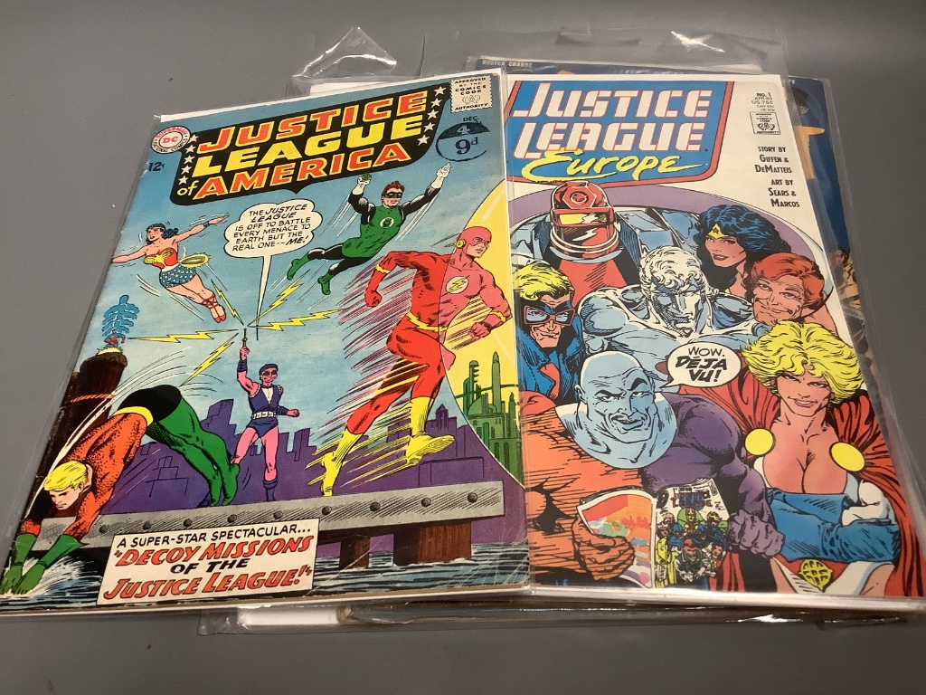 A collection of mixed Marvel and other comic books